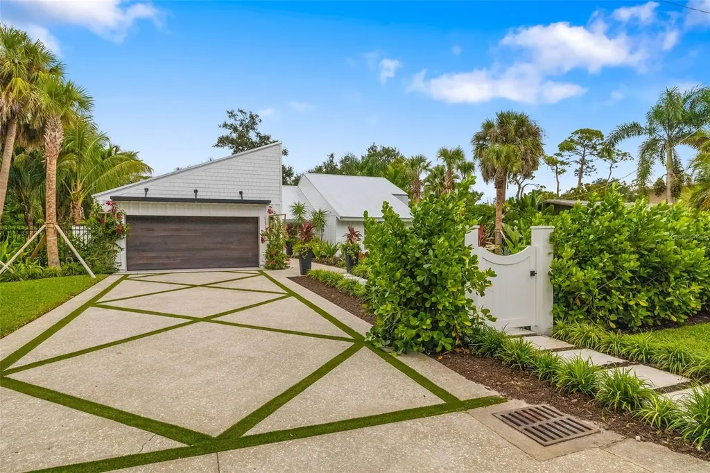1705 Field Road Sarasota FL 34231