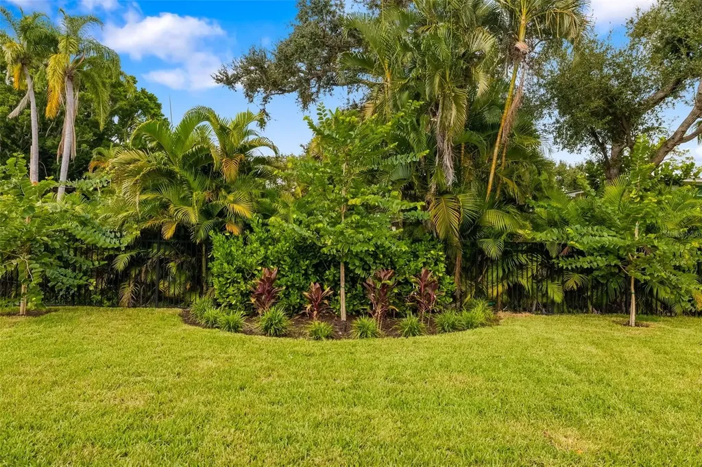 1705 Field Road Sarasota FL 34231