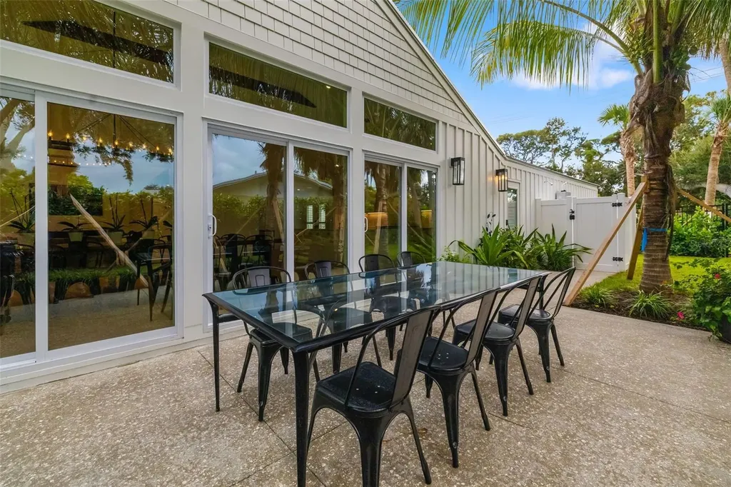1705 Field Road Sarasota FL 34231