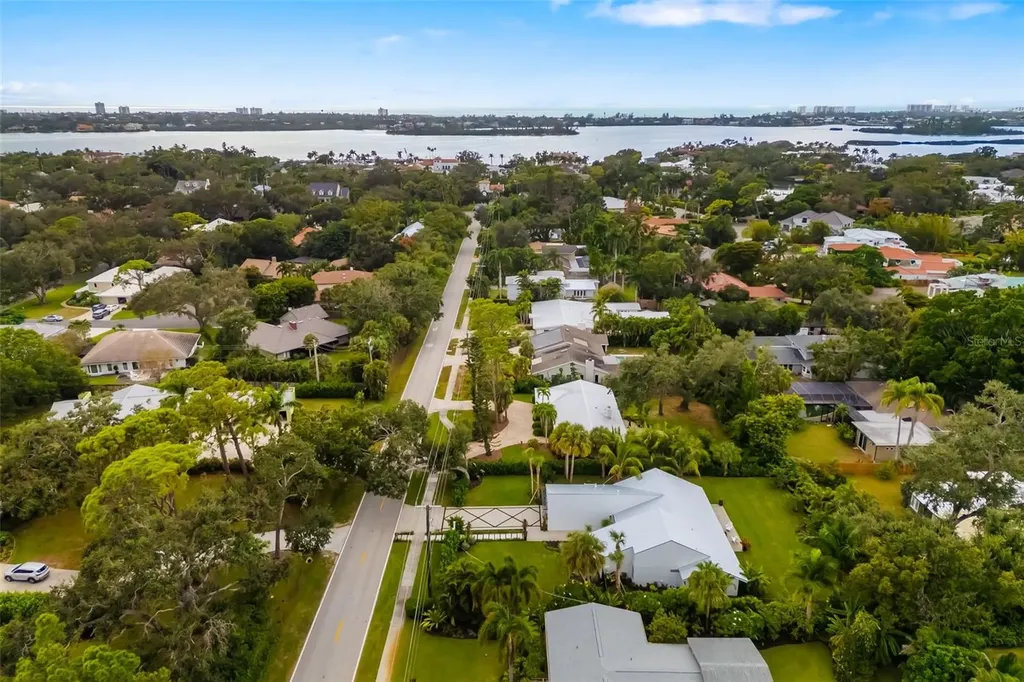 1705 Field Road Sarasota FL 34231