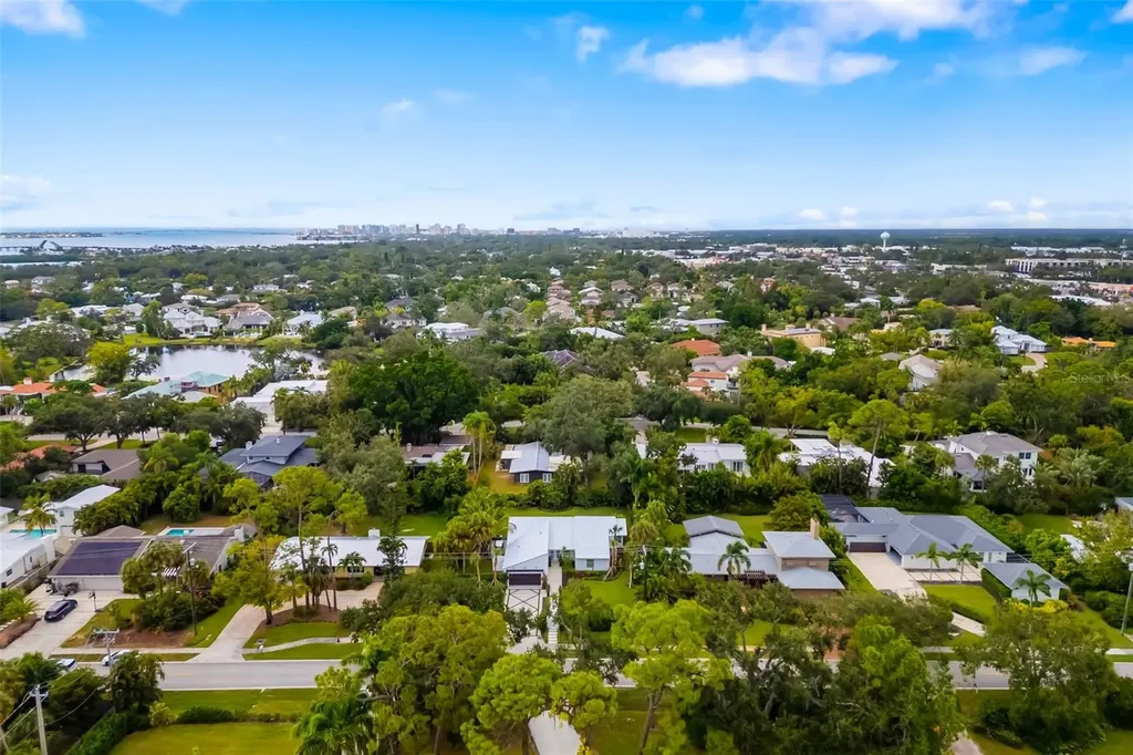 1705 Field Road Sarasota FL 34231