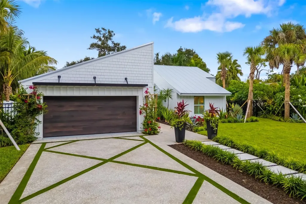 1705 Field Road Sarasota FL 34231