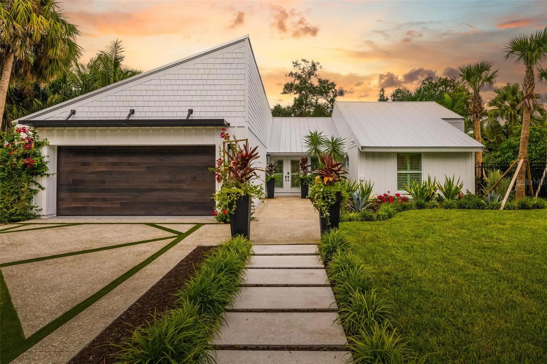 Sarasota FL, 1705 Field Road