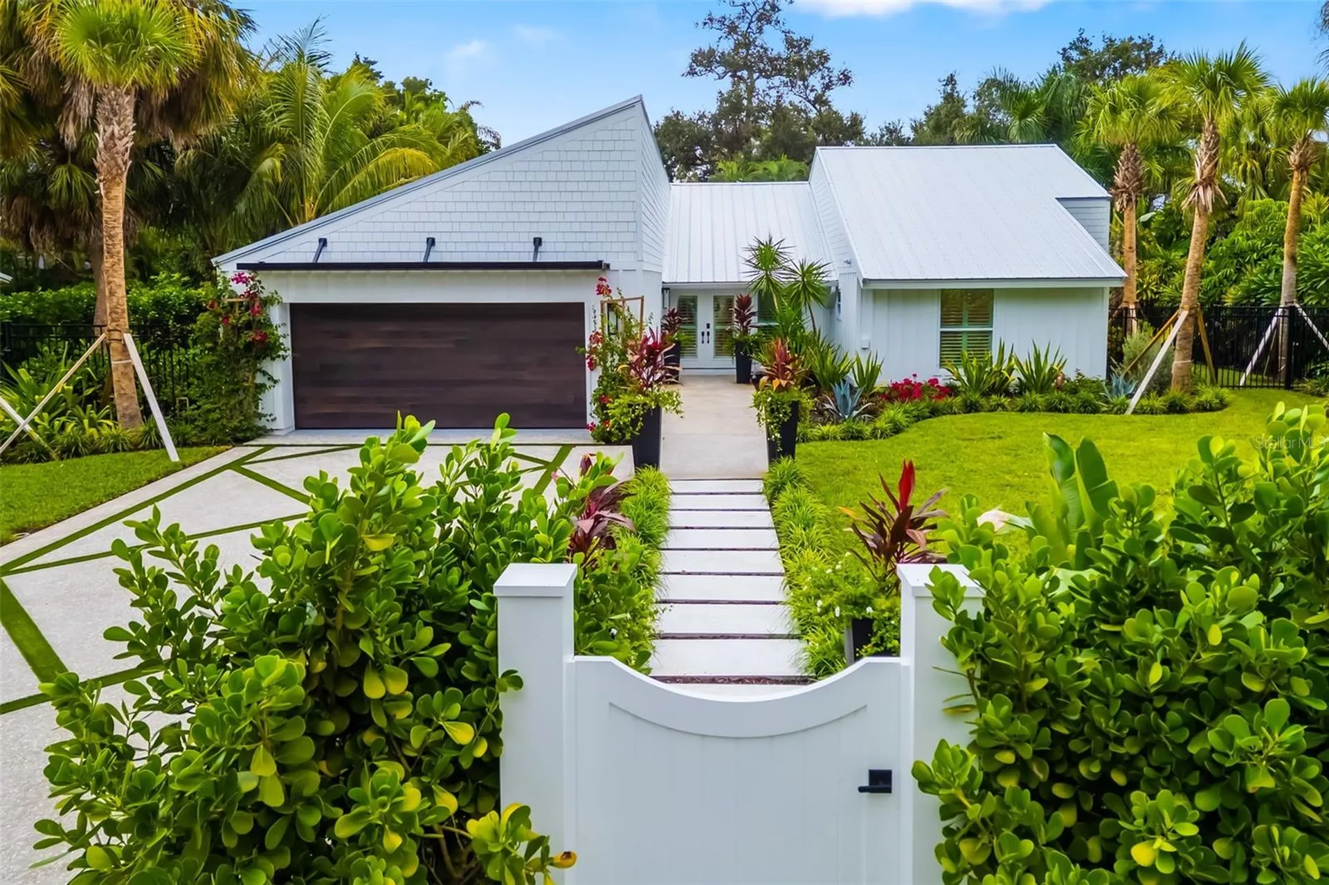 1705 Field Road Sarasota FL 34231