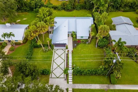 1705 Field Road Sarasota FL 34231