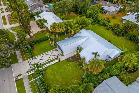 1705 Field Road Sarasota FL 34231