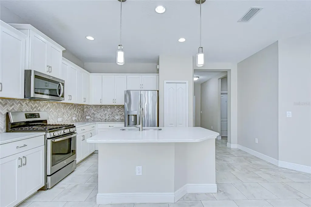 13605 Circa Crossing Drive Lithia FL 33547