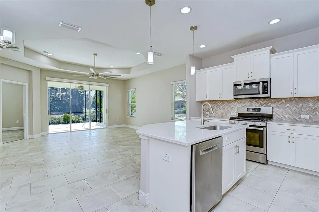 13605 Circa Crossing Drive Lithia FL 33547