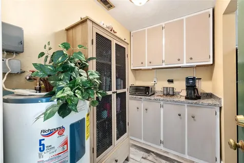 5985 W Gulf To Lake Highway Crystal River FL 34429