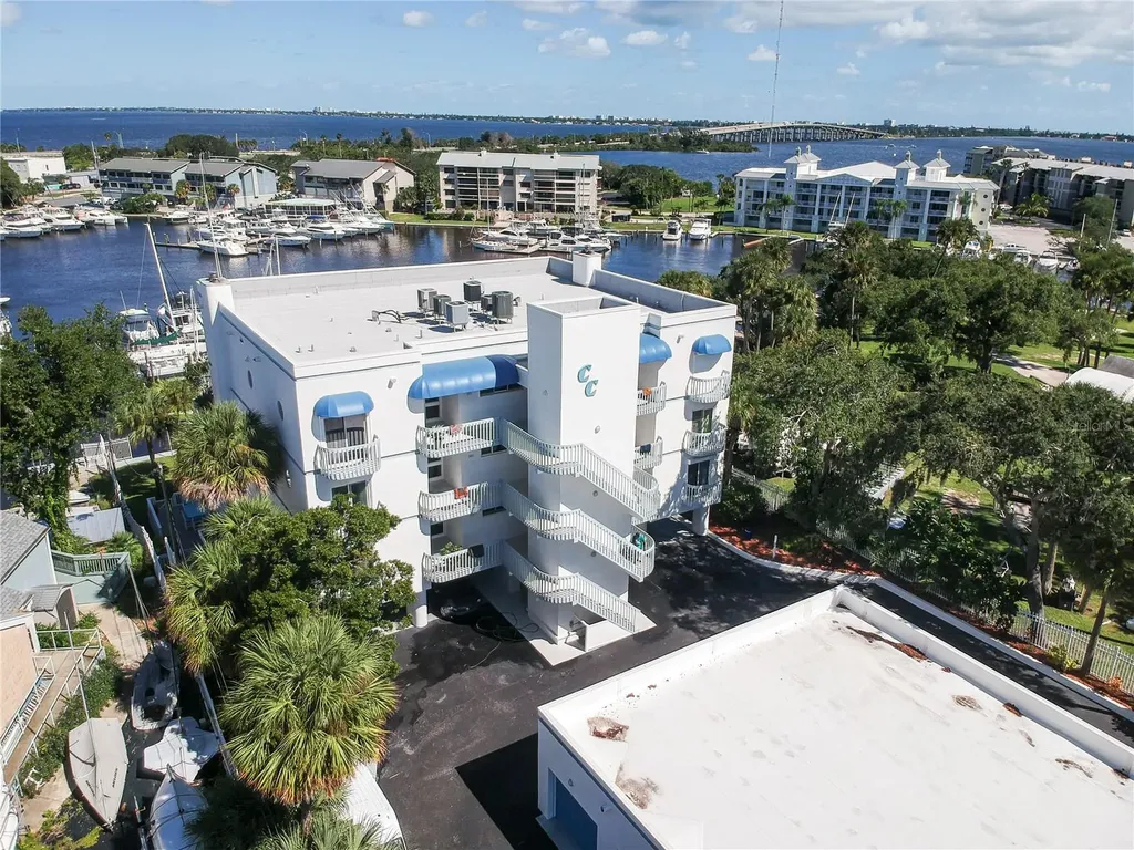 1208 River Drive Melbourne FL 32901