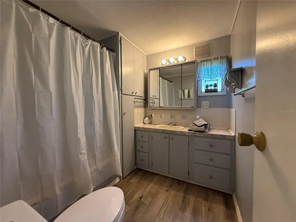 123 Saint Kitts Way Apollo Beach FL 33572