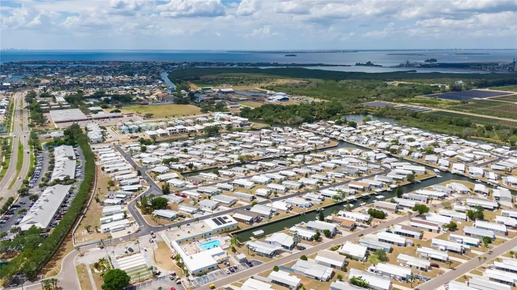 123 Saint Kitts Way Apollo Beach FL 33572