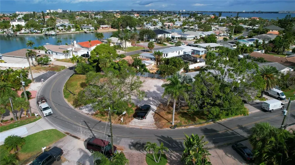 3615 Belle Vista Drive E St Pete Beach FL 33706