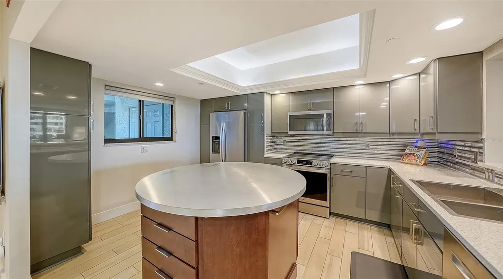 1465 Gulf Of Mexico Drive Longboat Key FL 34228