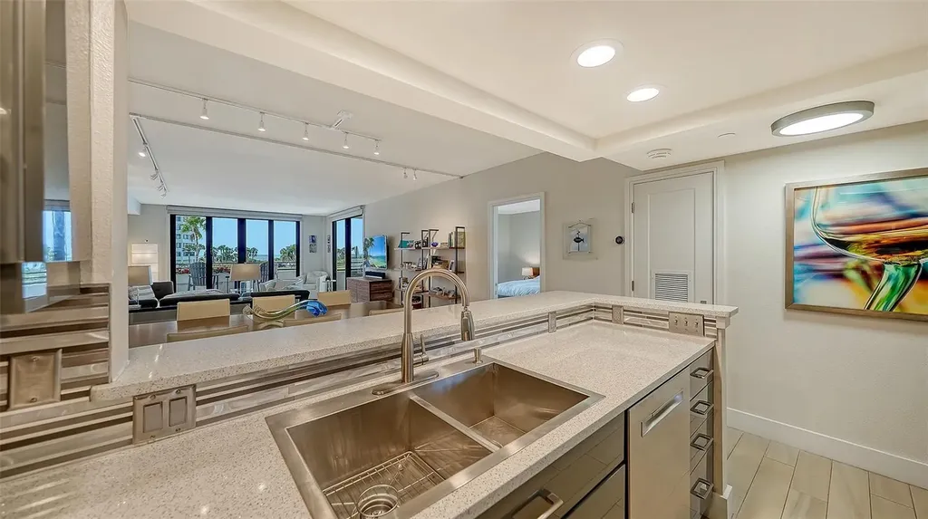 1465 Gulf Of Mexico Drive Longboat Key FL 34228