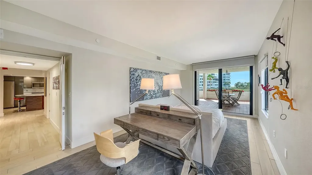 1465 Gulf Of Mexico Drive Longboat Key FL 34228
