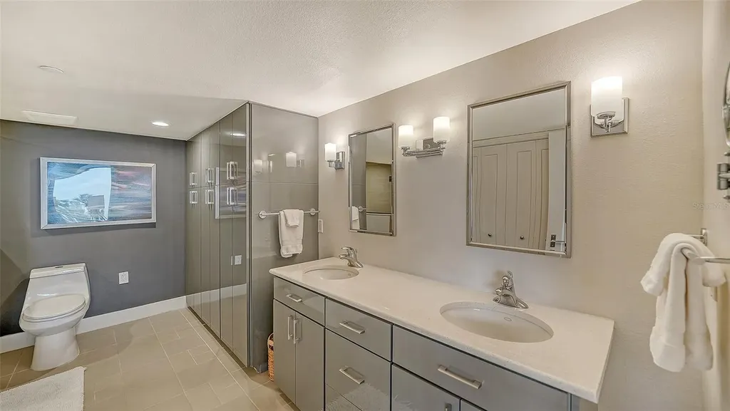 1465 Gulf Of Mexico Drive Longboat Key FL 34228