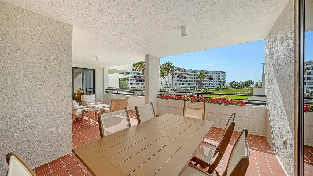 1465 Gulf Of Mexico Drive Longboat Key FL 34228