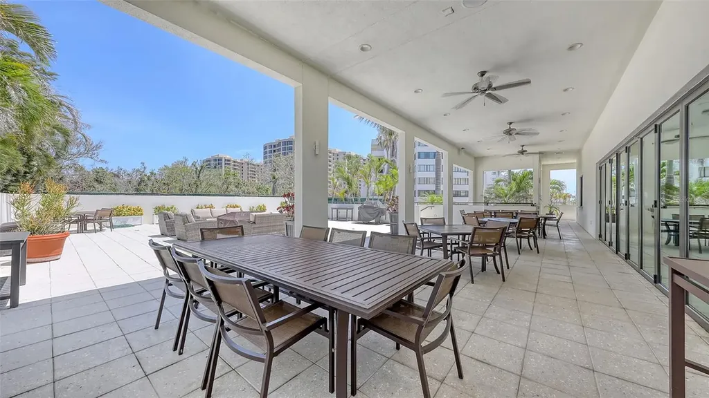 1465 Gulf Of Mexico Drive Longboat Key FL 34228