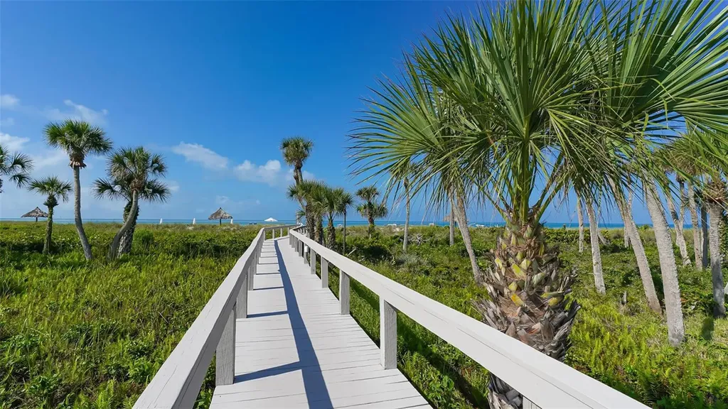 1465 Gulf Of Mexico Drive Longboat Key FL 34228