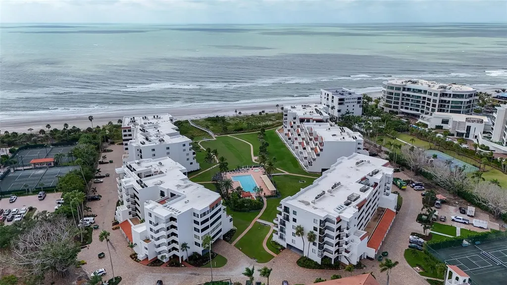1465 Gulf Of Mexico Drive Longboat Key FL 34228