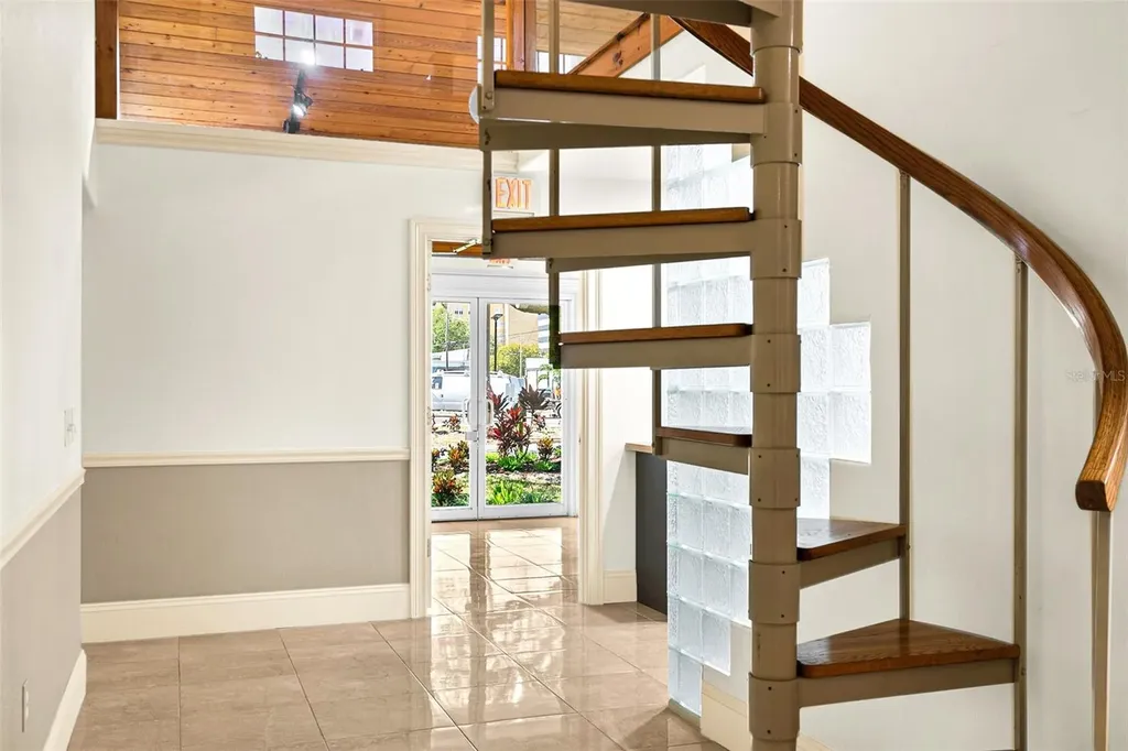 525 8th Street W Bradenton FL 34205