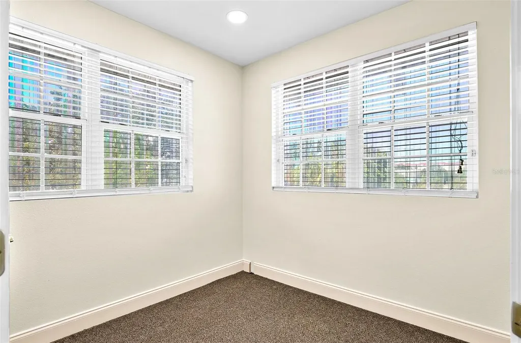 525 8th Street W Bradenton FL 34205