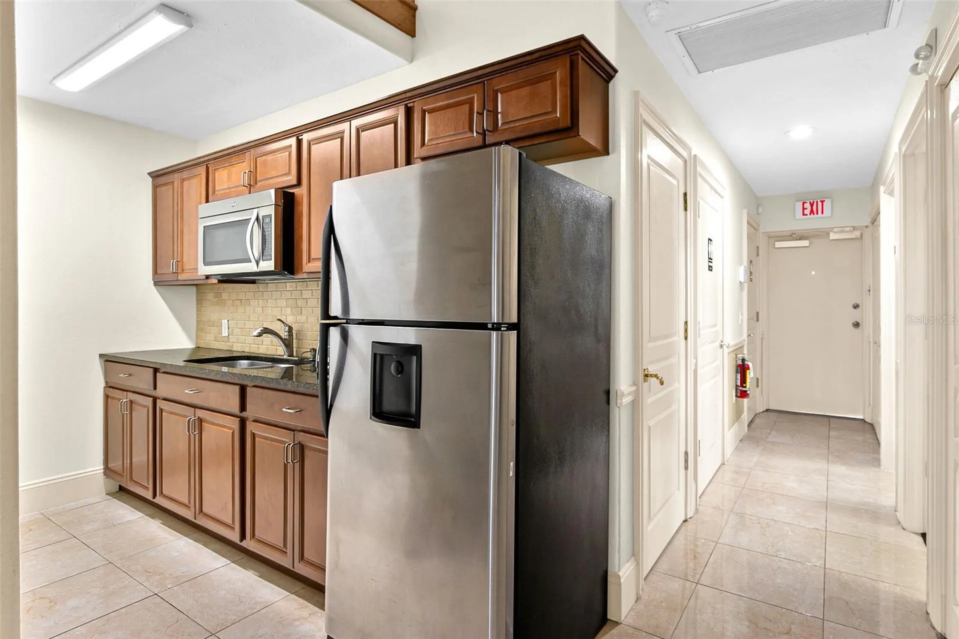 525 8th Street W Bradenton FL 34205