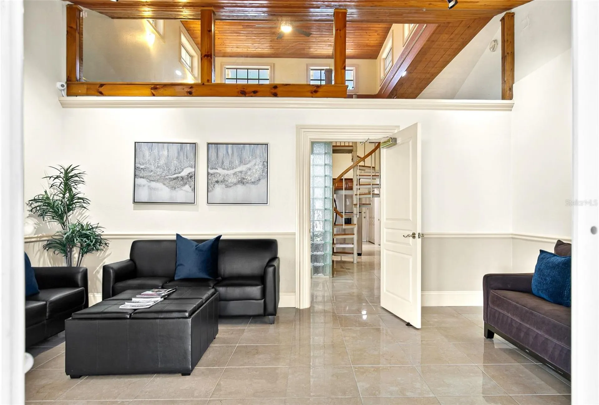 525 8th Street W Bradenton FL 34205