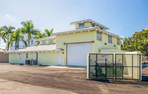 525 8th Street W Bradenton FL 34205