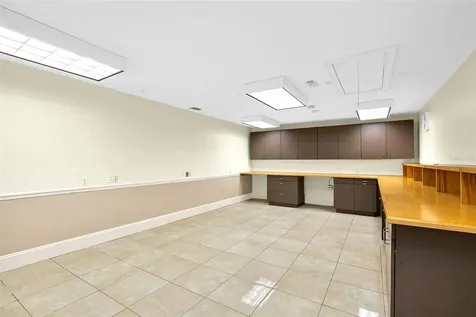 525 8th Street W Bradenton FL 34205