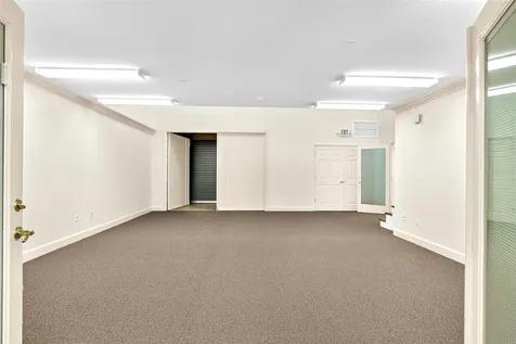 525 8th Street W Bradenton FL 34205