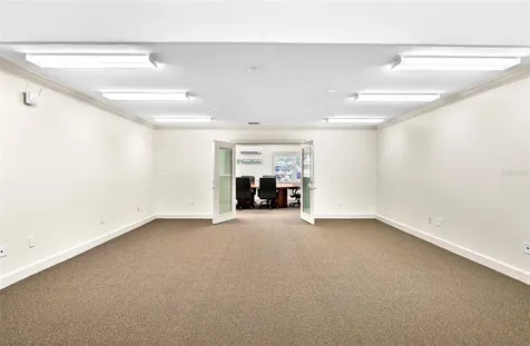 525 8th Street W Bradenton FL 34205