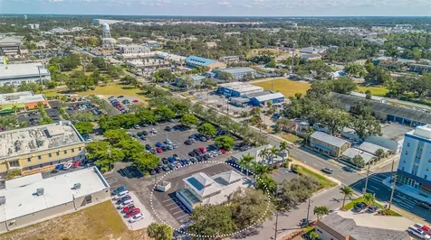 525 8th Street W Bradenton FL 34205