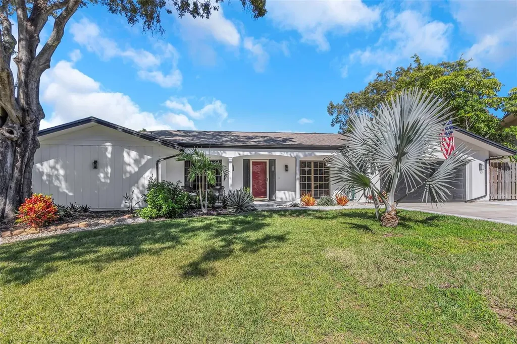 770 Village Way Palm Harbor FL 34683