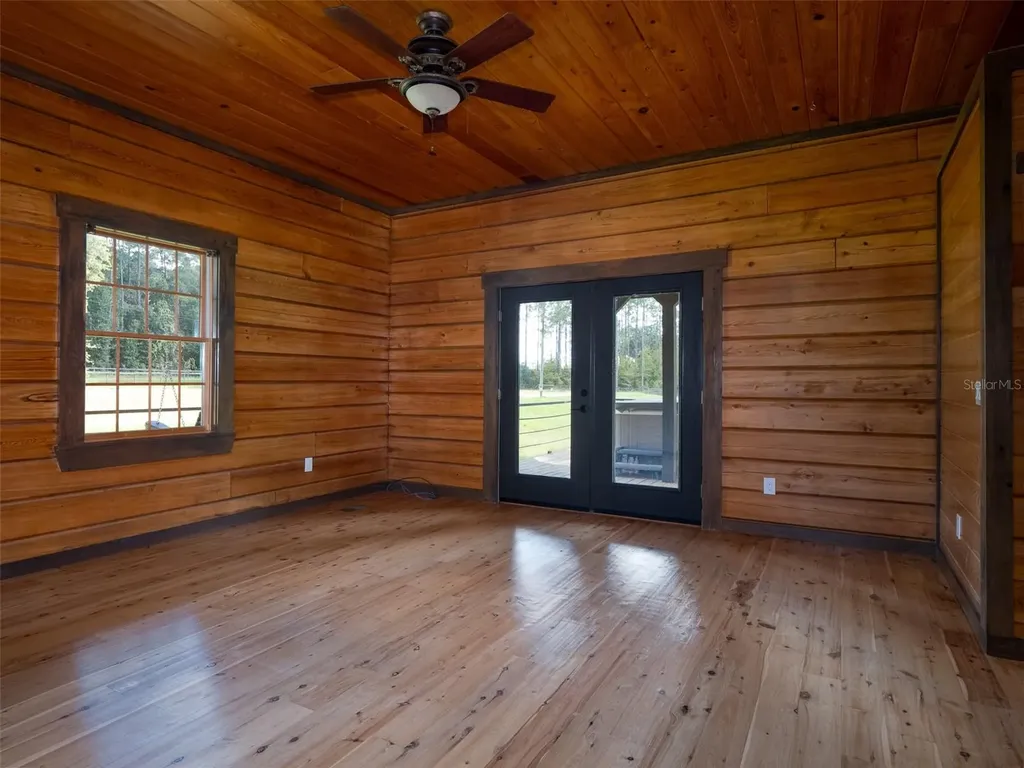 12100 NW 110th Avenue Reddick FL 32686