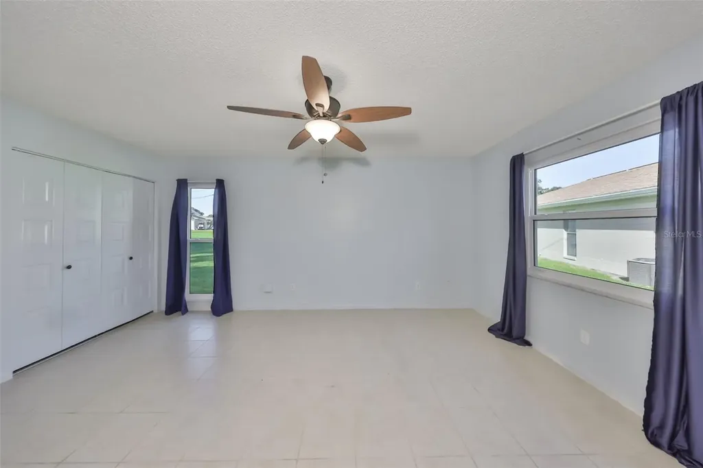 1902 Dandridge Street Sun City Center FL 33573