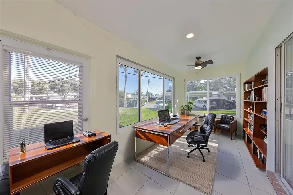 1902 Dandridge Street Sun City Center FL 33573