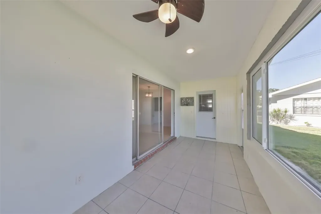 1902 Dandridge Street Sun City Center FL 33573
