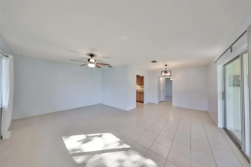 1902 Dandridge Street Sun City Center FL 33573