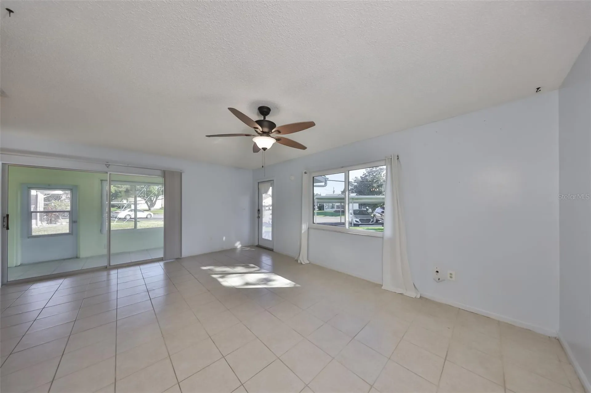 1902 Dandridge Street Sun City Center FL 33573