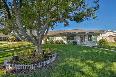 1902 Dandridge Street Sun City Center FL 33573