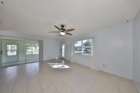 1902 Dandridge Street Sun City Center FL 33573