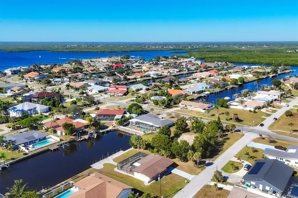 4358 Harbor Boulevard Port Charlotte FL 33952