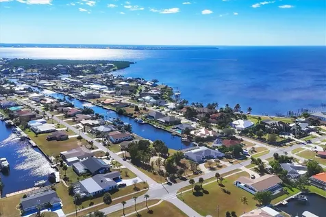 4358 Harbor Boulevard Port Charlotte FL 33952