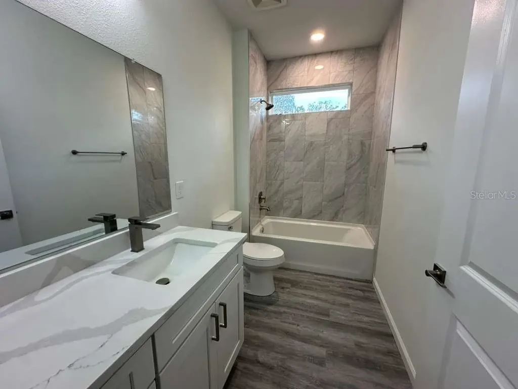 25 W 17th Street Apopka FL 32703