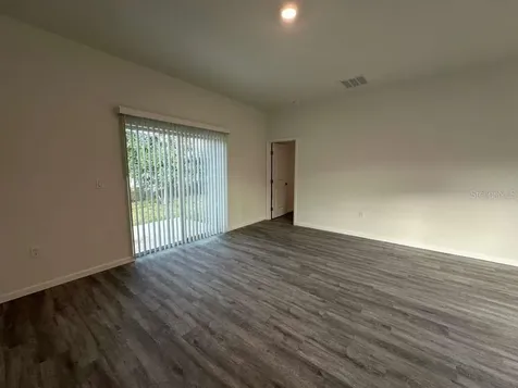 25 W 17th Street Apopka FL 32703