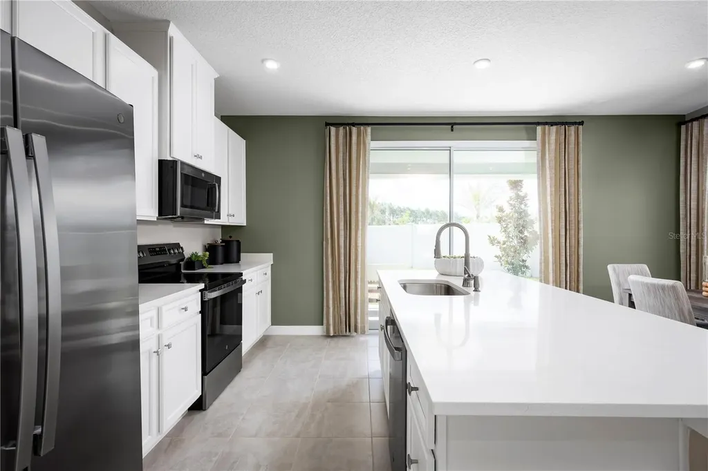 1218 Pineywood Field Drive Davenport FL 33837