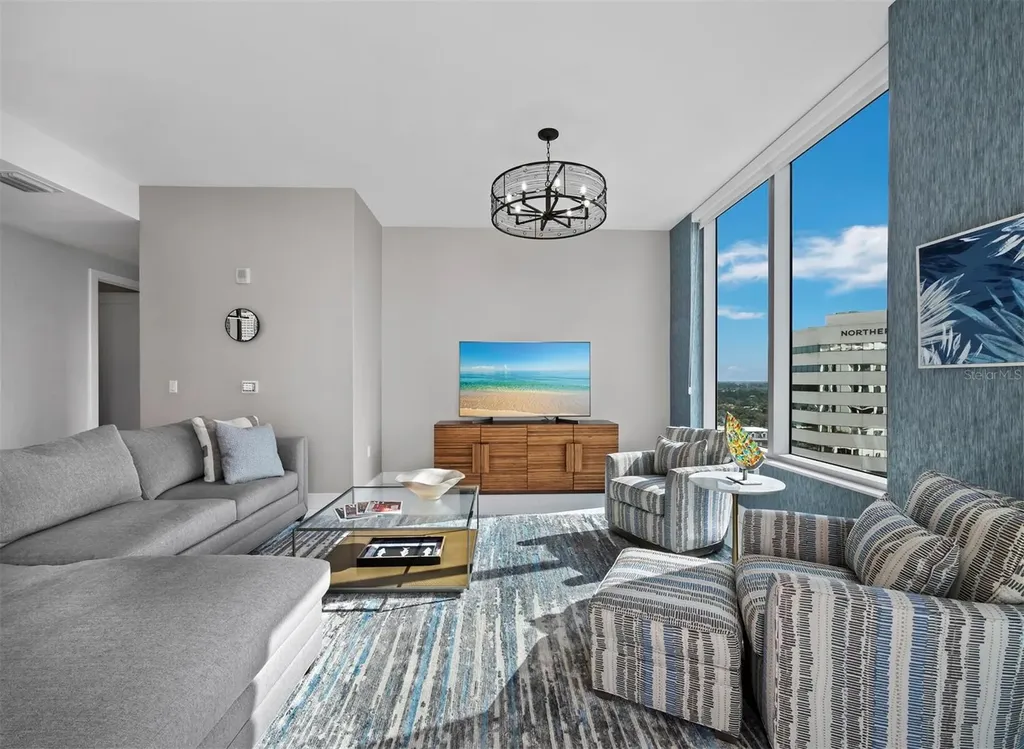 111 S Pineapple Avenue Sarasota FL 34236