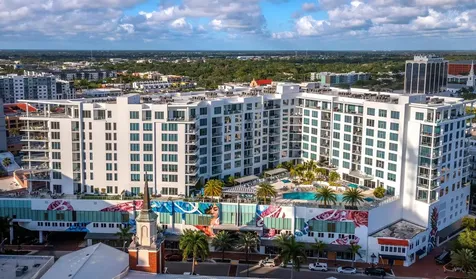 111 S Pineapple Avenue Sarasota FL 34236